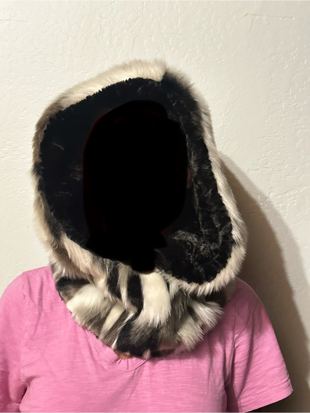Women, men Faux Fur Hooded Snood in Black, White & Gray